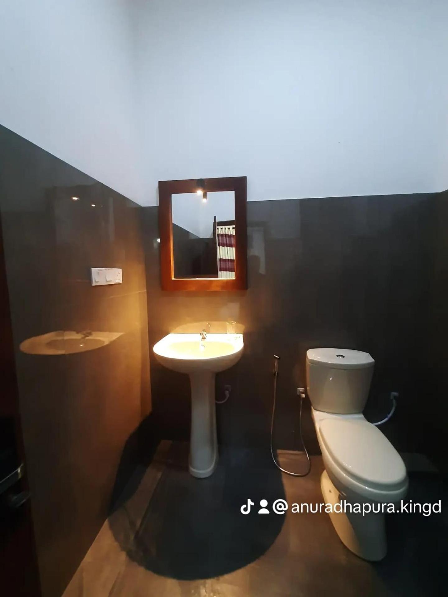 Anuradhapura Kingdom View Resort Exterior photo